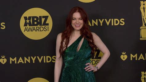 aila donovan|Aila Donovan 2022 XBIZ Awards Red Carpet Fashion Broll.